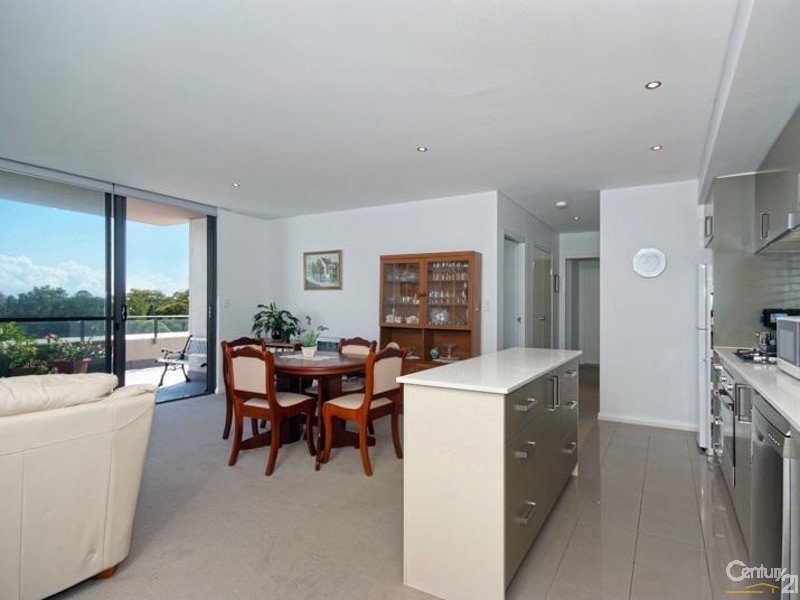 E402/18 Smart Street, Charlestown NSW 2290