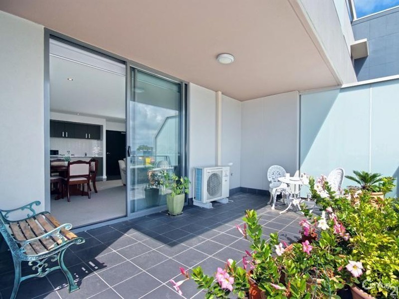 E402/18 Smart Street, Charlestown NSW 2290