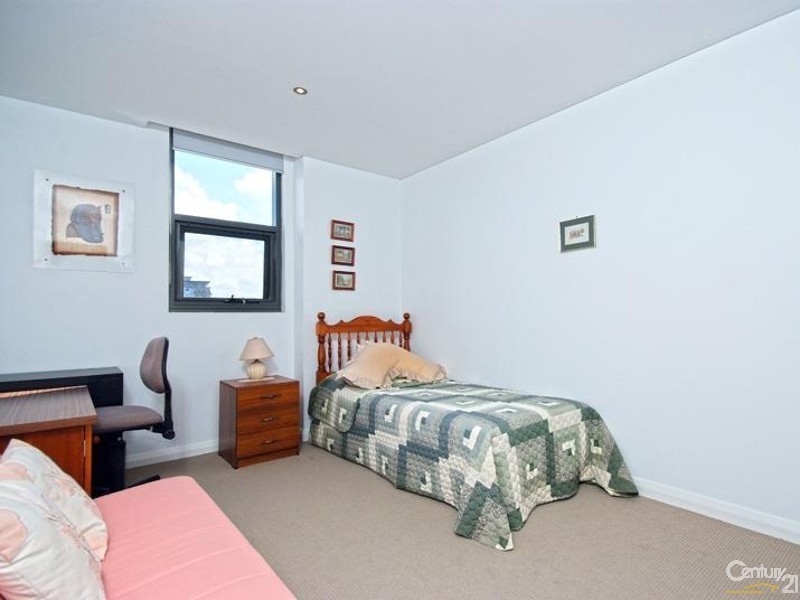 E402/18 Smart Street, Charlestown NSW 2290