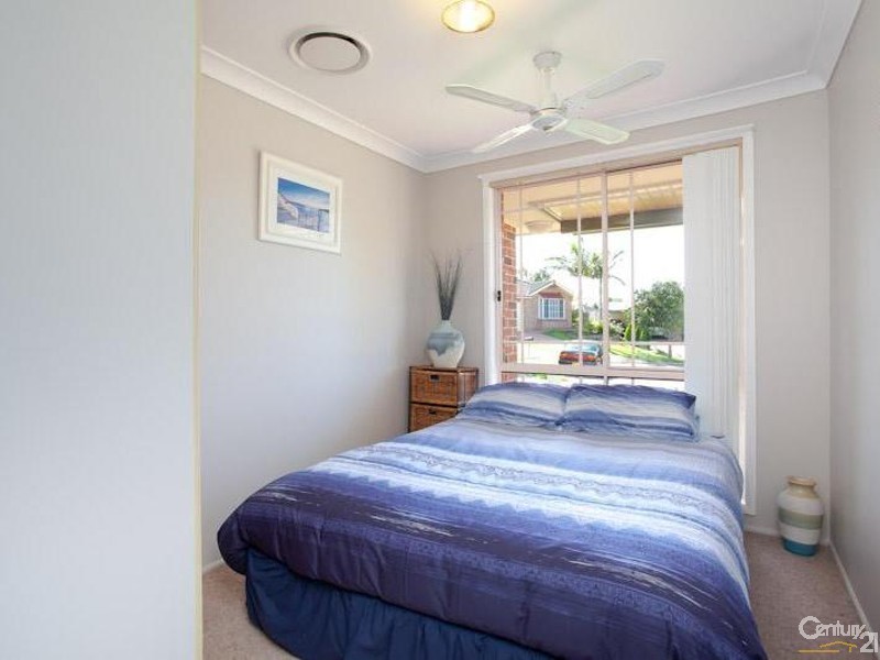 19 Angophora Close, Mount Hutton NSW 2290