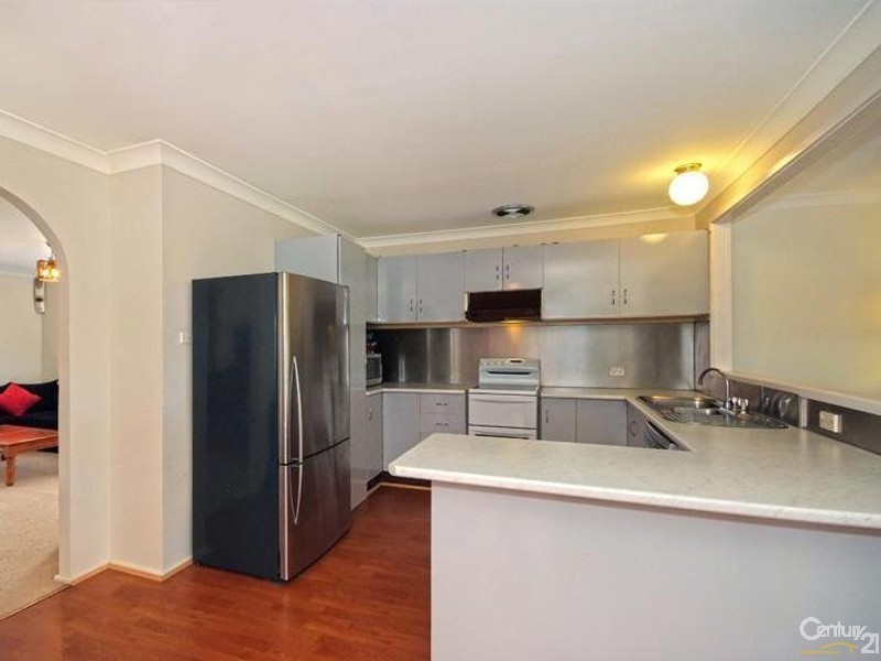 6 Kestrel Avenue, Mount Hutton NSW 2290