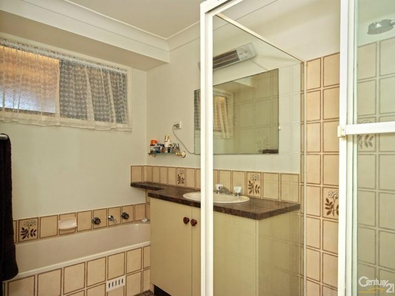 6 Kestrel Avenue, Mount Hutton NSW 2290