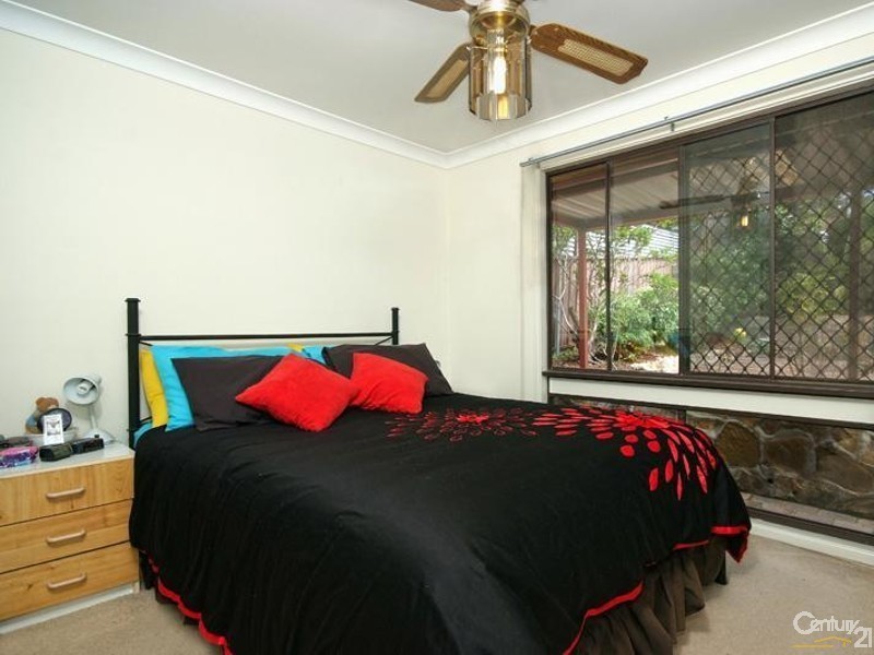 6 Kestrel Avenue, Mount Hutton NSW 2290