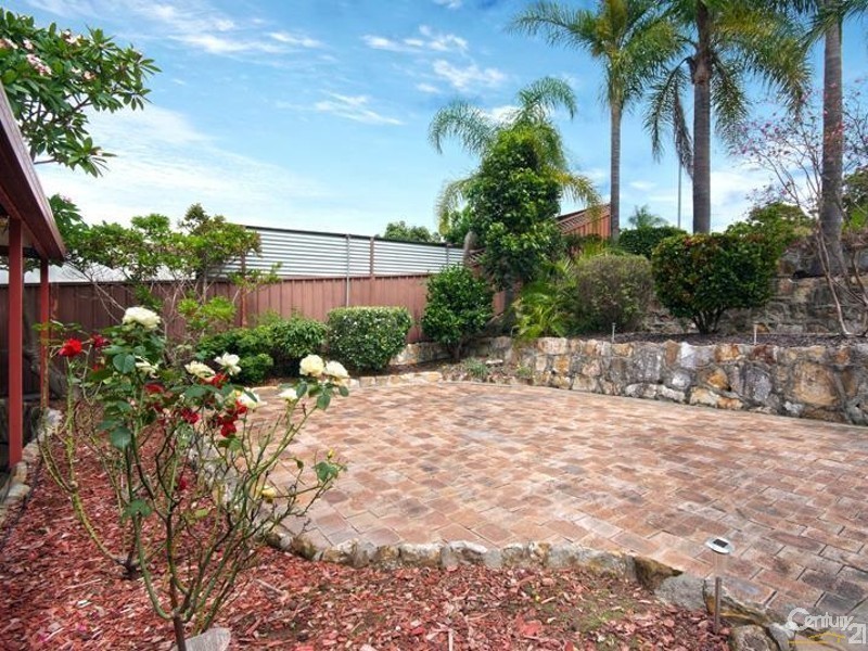 6 Kestrel Avenue, Mount Hutton NSW 2290