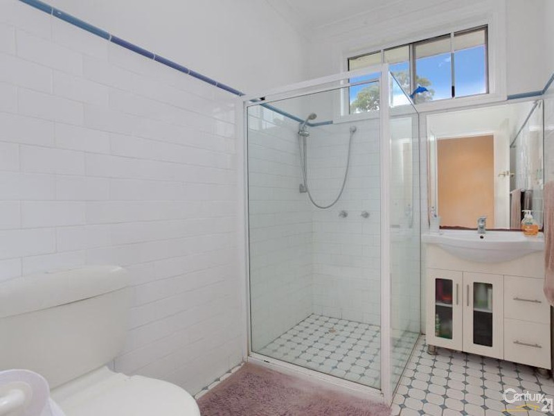 38 Coronation Street, Warners Bay NSW 2282