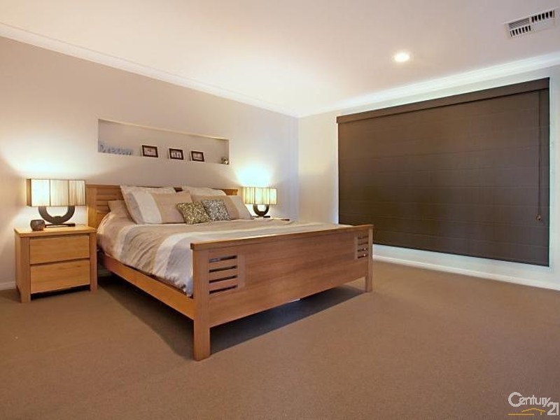 1 Maria Court, Floraville NSW 2280