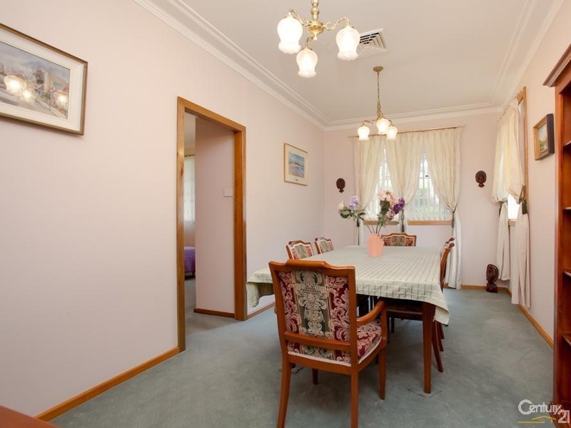 12 Bender Parade, Kotara NSW 2289