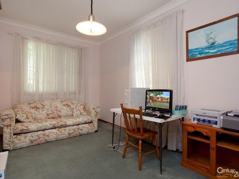 12 Bender Parade, Kotara NSW 2289