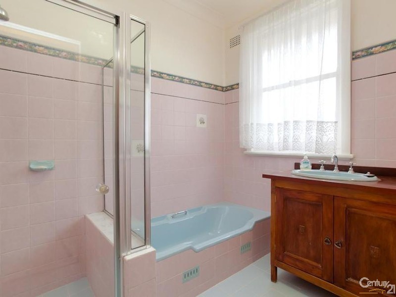 12 Bender Parade, Kotara NSW 2289