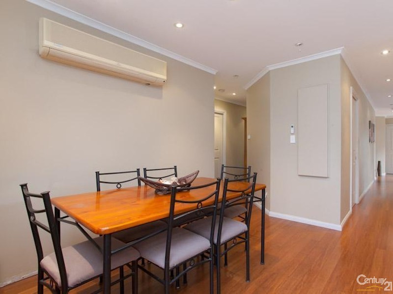 54 Elsdon Street, Redhead NSW 2290