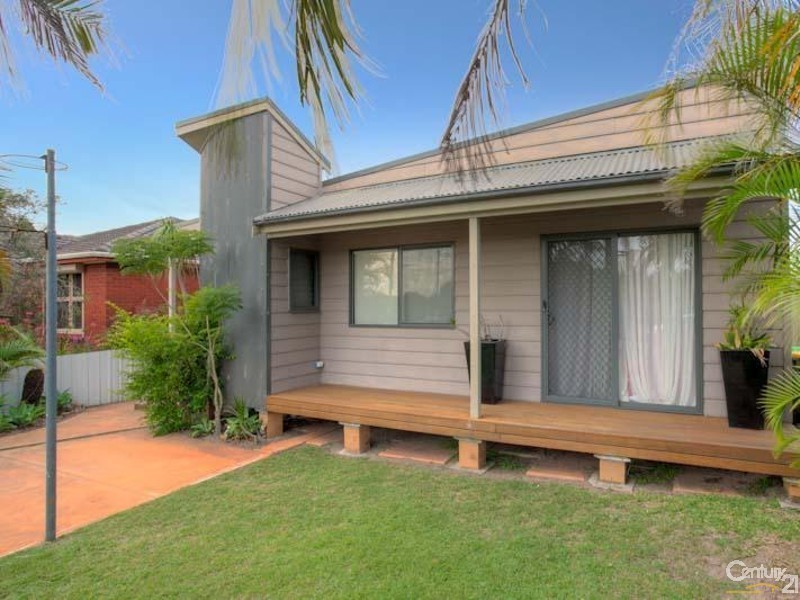 54 Elsdon Street, Redhead NSW 2290