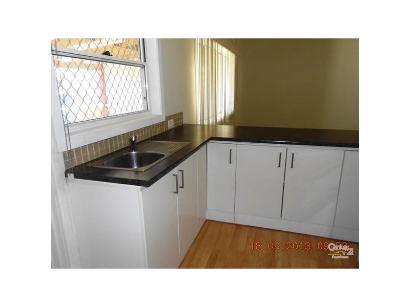 18 Harry Street, Belmont South NSW 2280