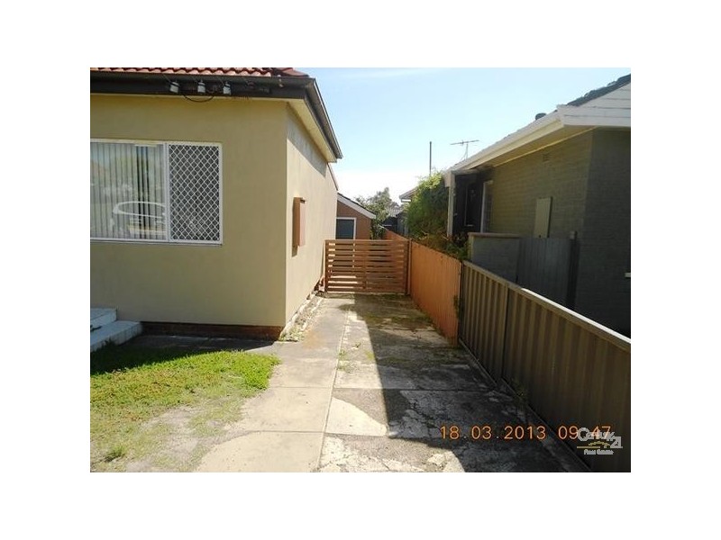 18 Harry Street, Belmont South NSW 2280