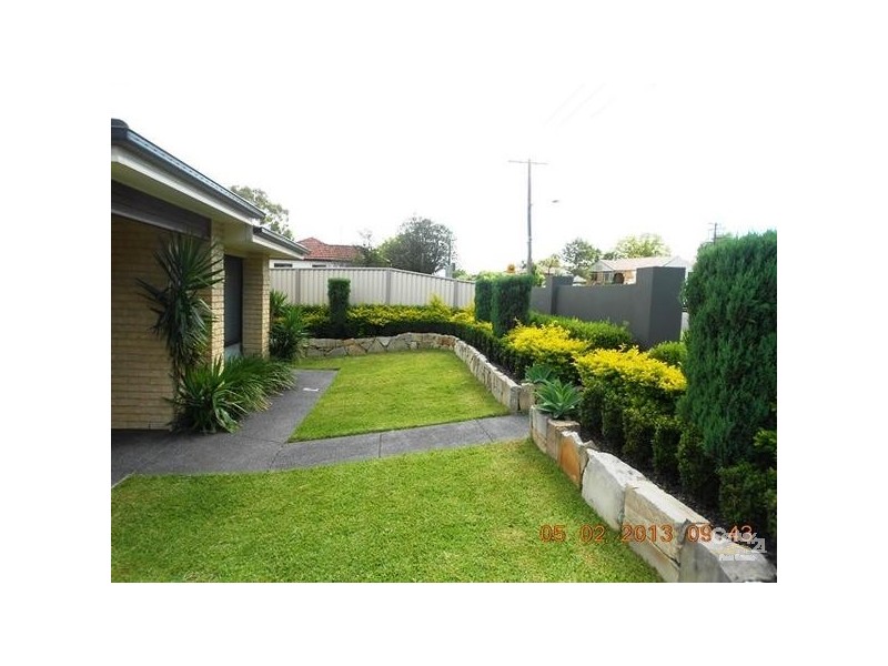 73 Yorston Street, Warners Bay NSW 2282