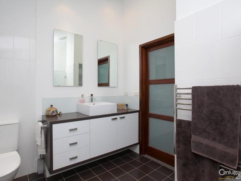 7 Grevillea Close, Adamstown Heights NSW 2289