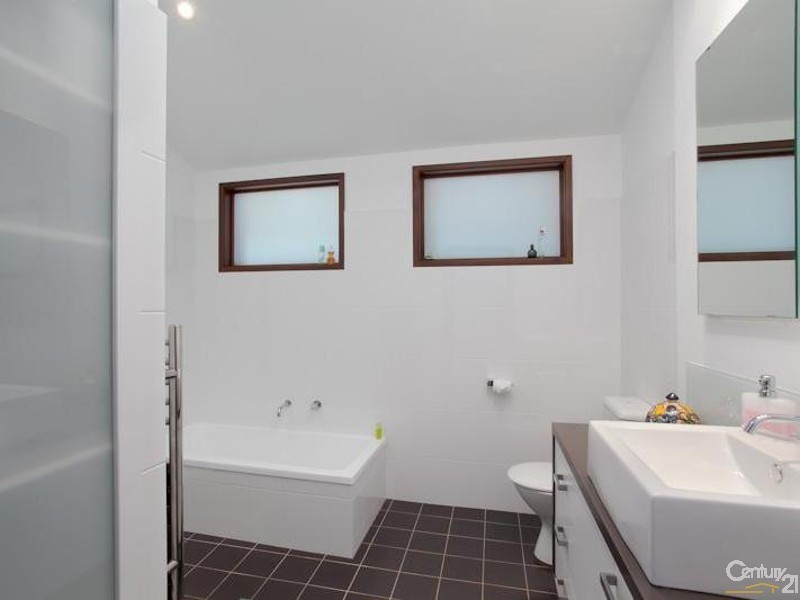 7 Grevillea Close, Adamstown Heights NSW 2289