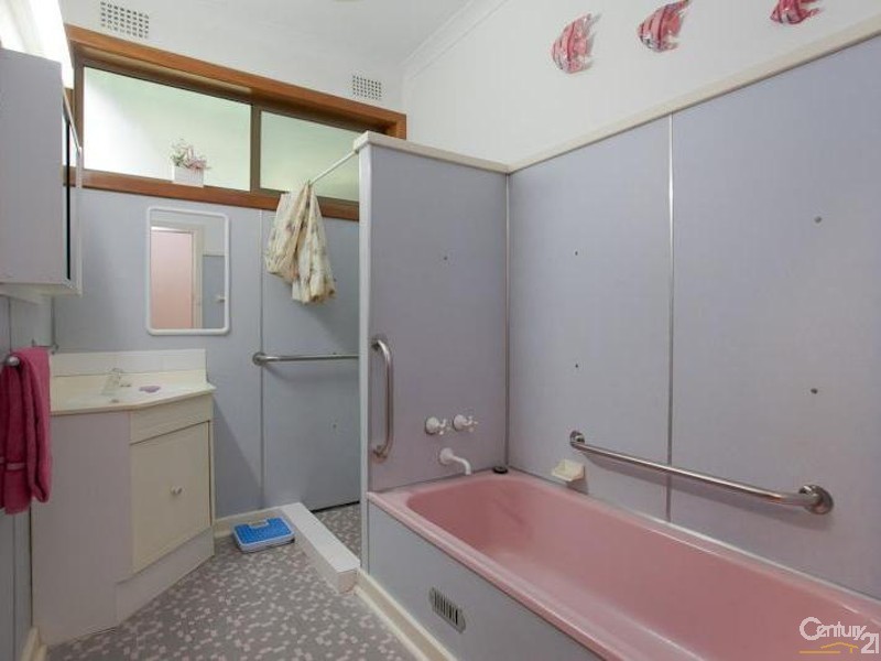 69 Carolyn Street, Adamstown Heights NSW 2289