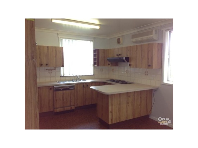 4/4 Clara Street, Belmont South NSW 2280