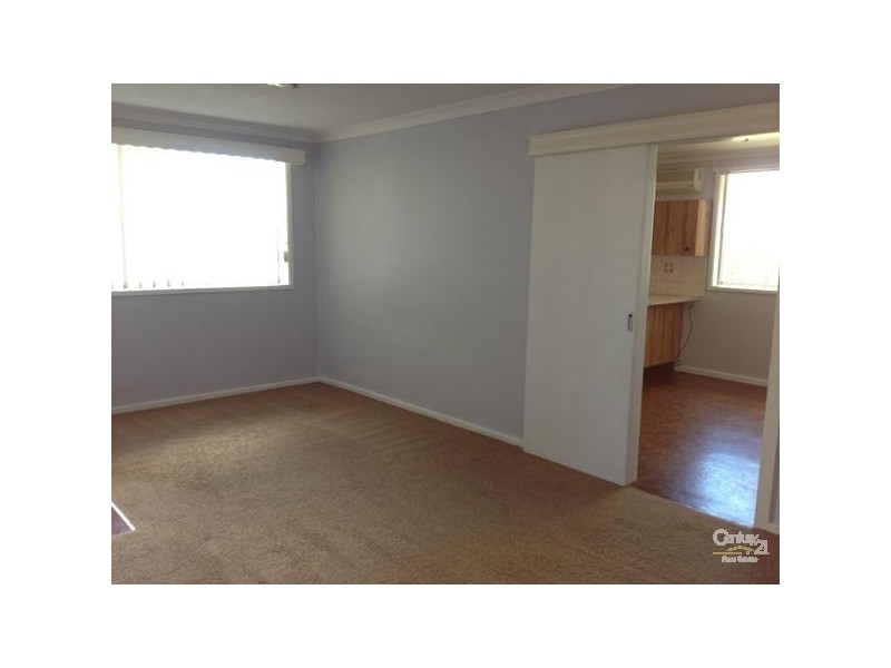 4/4 Clara Street, Belmont South NSW 2280