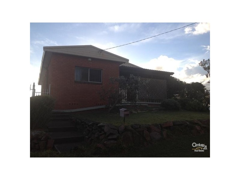 13 High Street, Redhead NSW 2290