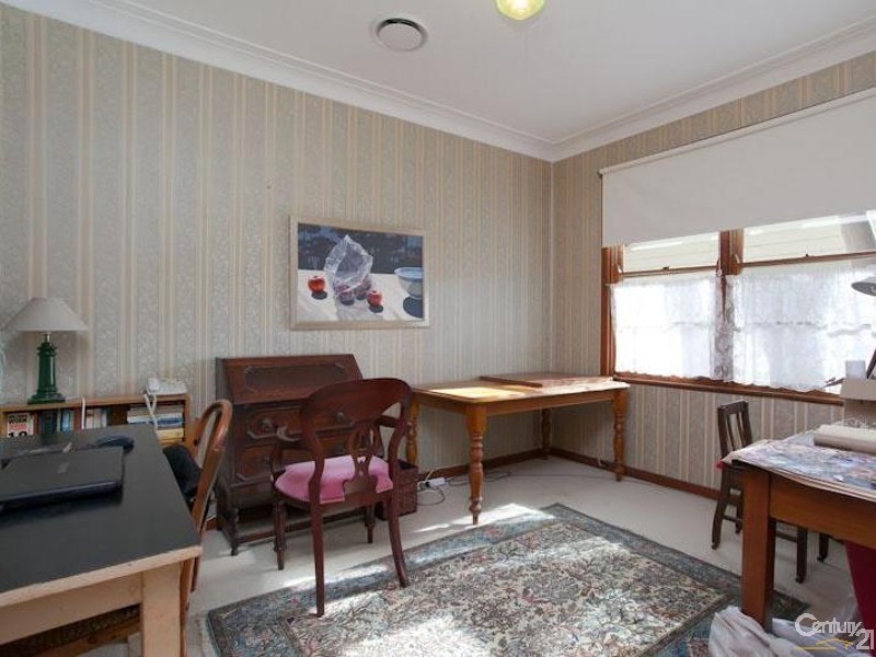 14 Garden Grove Parade, Adamstown Heights NSW 2289