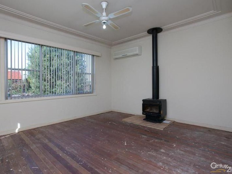 8 Hutton Street, Charlestown NSW 2290