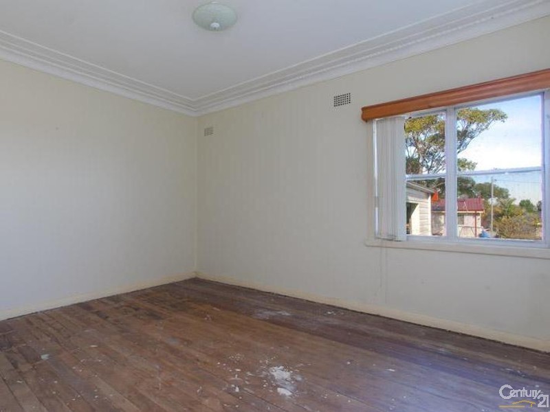 8 Hutton Street, Charlestown NSW 2290