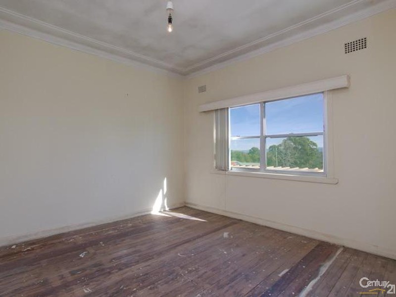 8 Hutton Street, Charlestown NSW 2290