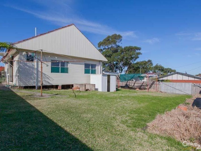 8 Hutton Street, Charlestown NSW 2290