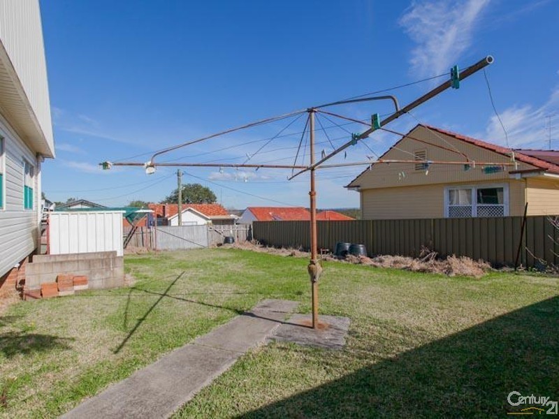 8 Hutton Street, Charlestown NSW 2290