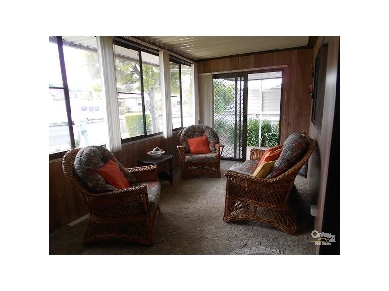 12 Vincent Street, Belmont North NSW 2280