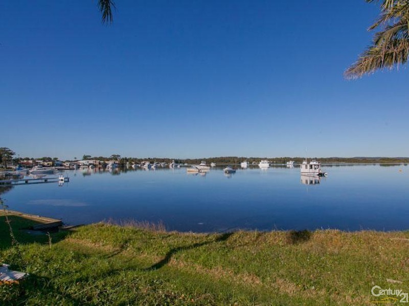 22 Shannon Street, Marks Point NSW 2280