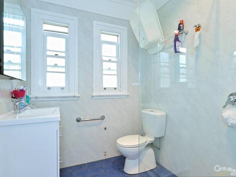 18 Casey Street, Gateshead NSW 2290