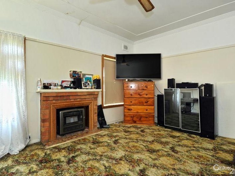 18 Casey Street, Gateshead NSW 2290