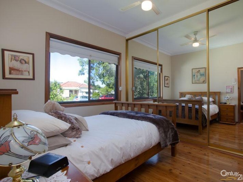 9 Fourth Street, Cardiff South NSW 2285