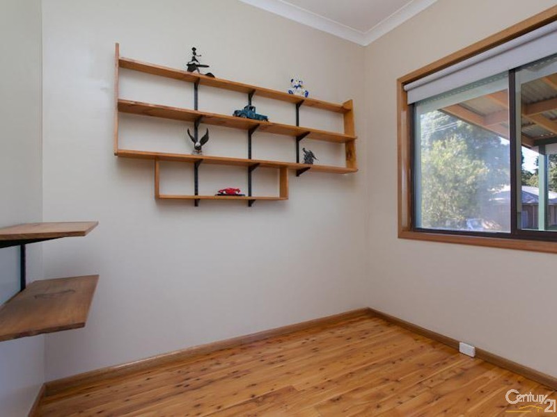 9 Fourth Street, Cardiff South NSW 2285