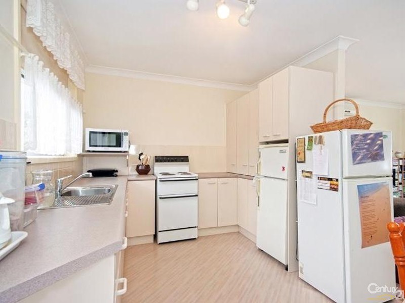 1/4A Lees Street, Charlestown NSW 2290