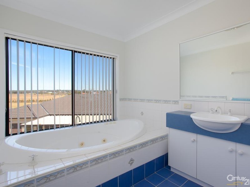 15 Willow Close, Thornton NSW 2322
