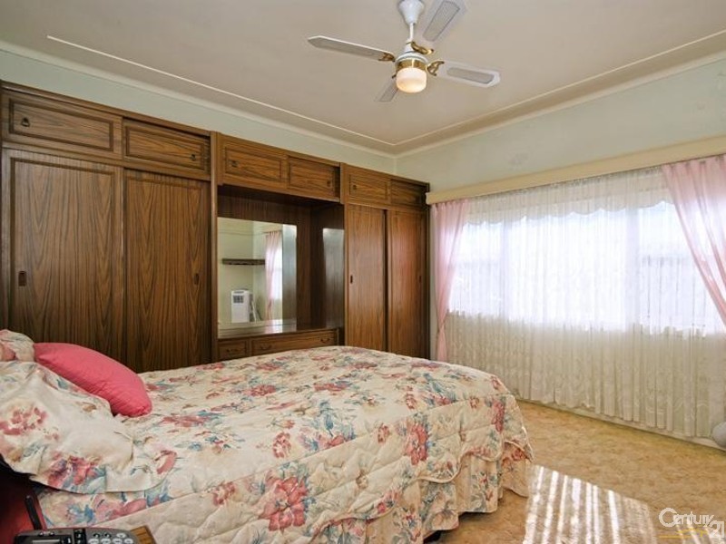 31 Malta Street, Shortland NSW 2307