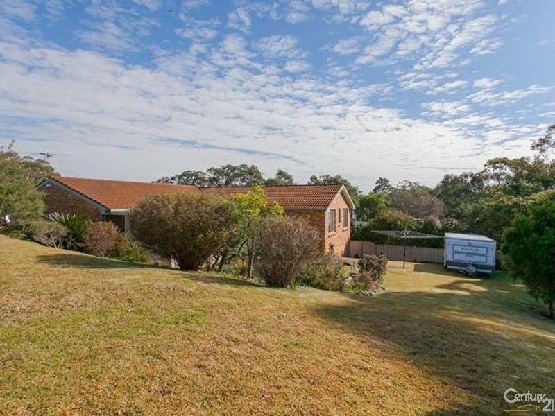 2 Curlew Close, Mount Hutton NSW 2290