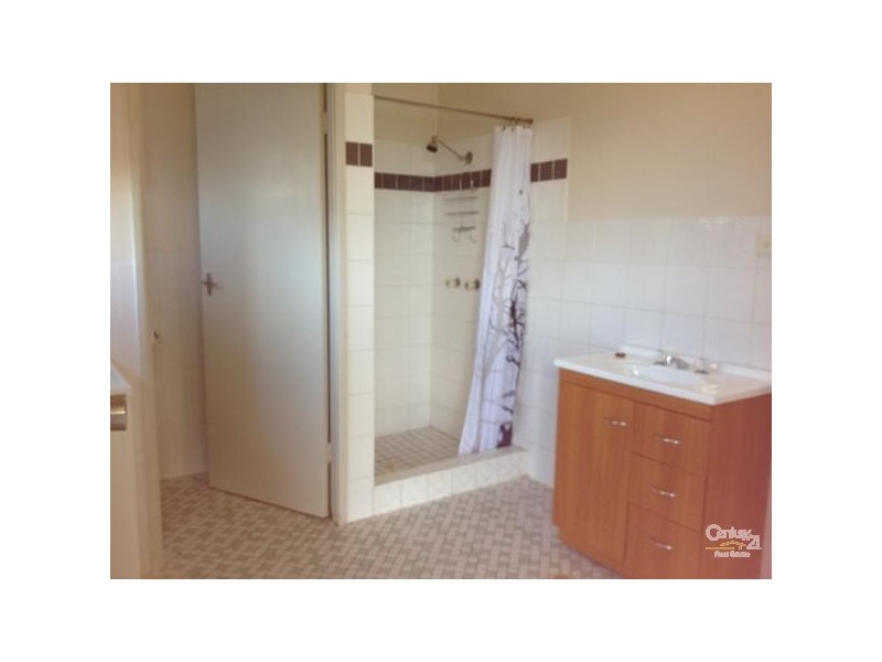 2/6 Clare Street, Glendale NSW 2285