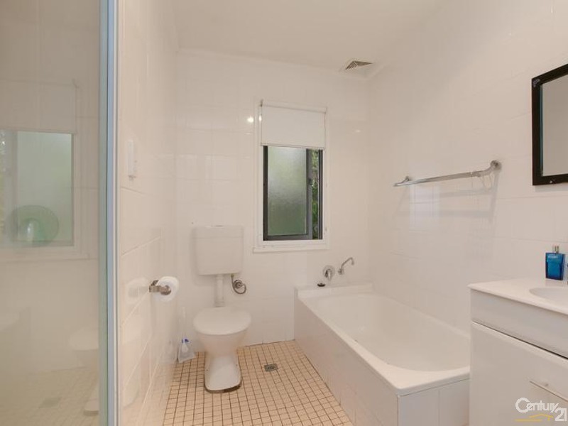 18 Willow Road, Gateshead NSW 2290