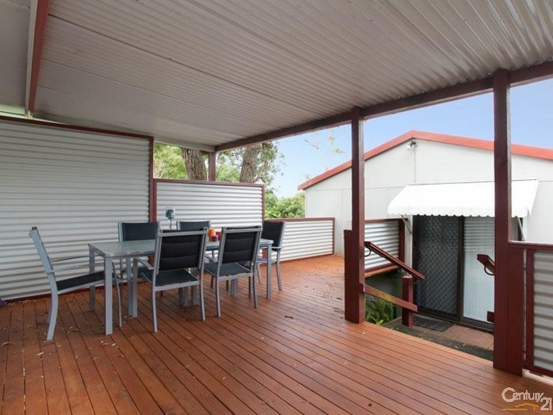 18 Willow Road, Gateshead NSW 2290