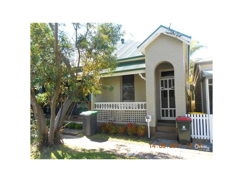 3 Eva Street, Hamilton NSW 2303
