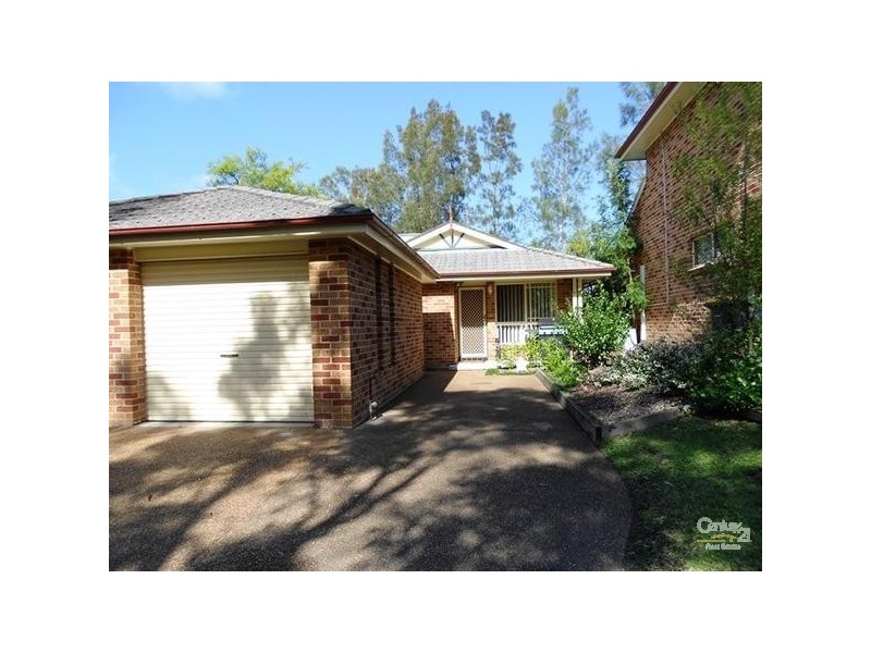 8/1 Derwent Crescent, Lakelands NSW 2282