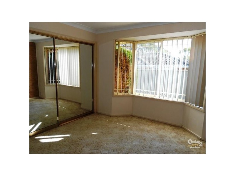 2/55 Berringar Road, Valentine NSW 2280