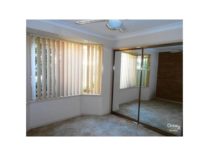 2/55 Berringar Road, Valentine NSW 2280