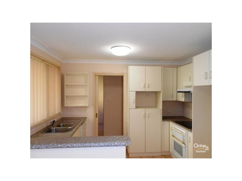 2/55 Berringar Road, Valentine NSW 2280