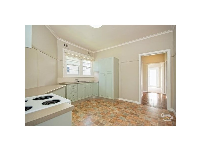 30 Waratah Street, Kahibah NSW 2290