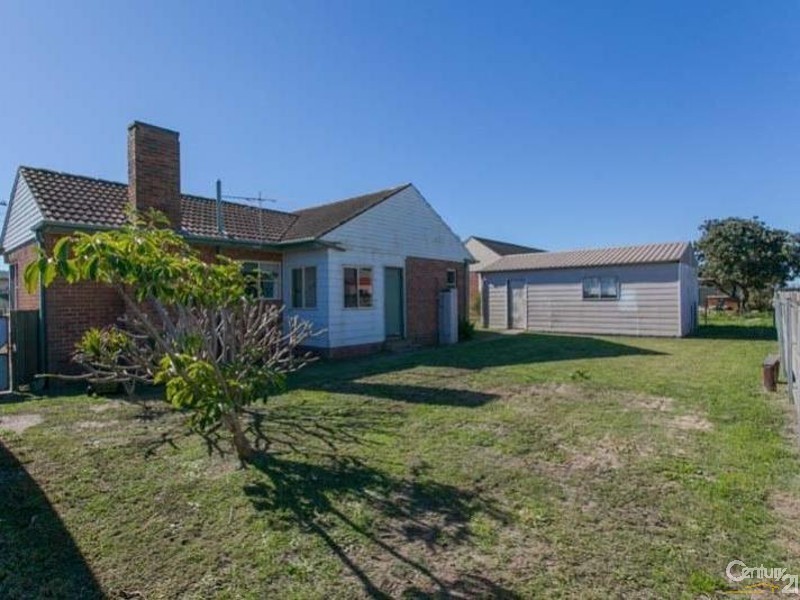 248 Dunbar Street, Stockton NSW 2295